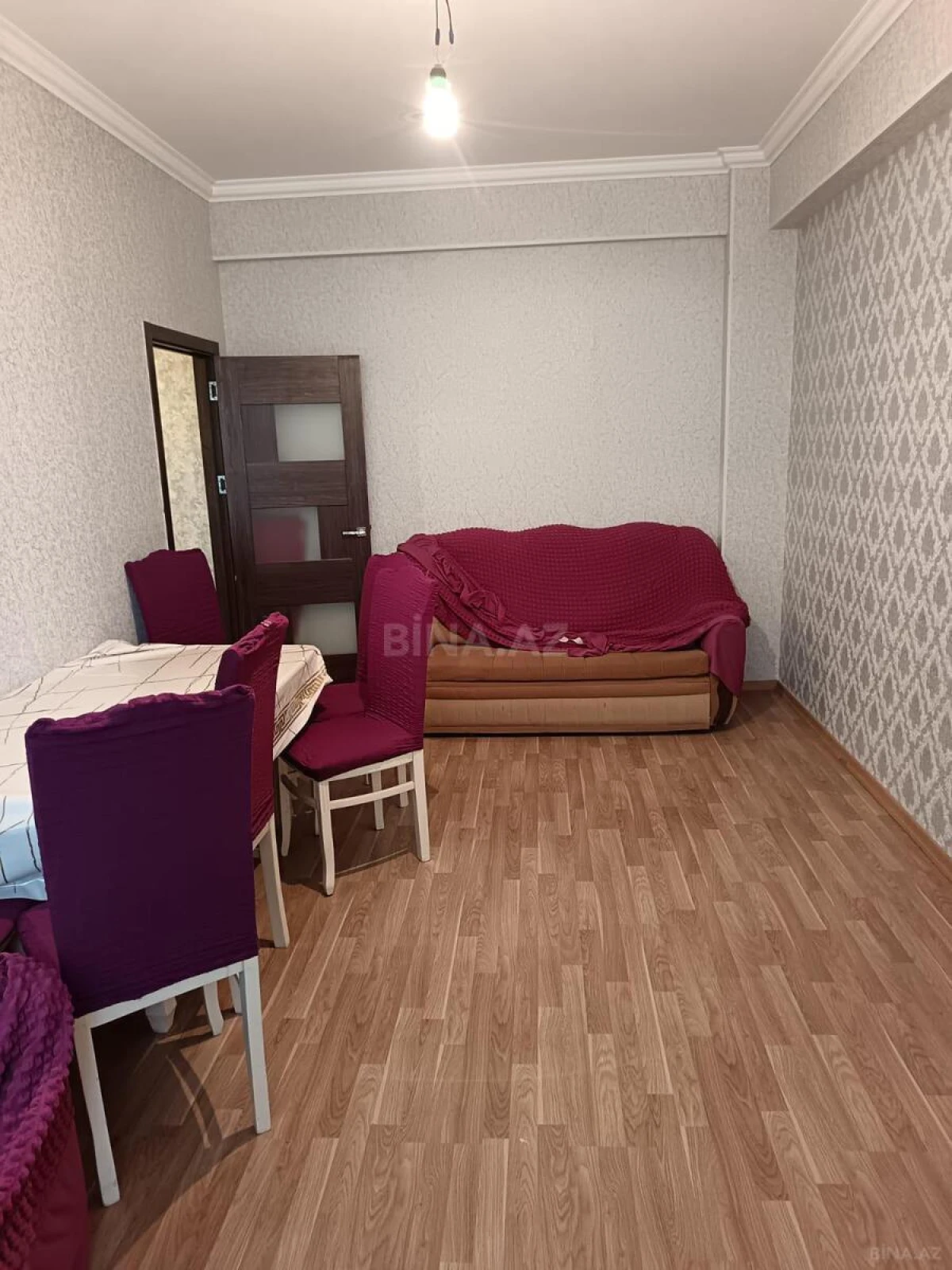 Kirayə verilir 2 otaqlı mənzil 60 m²