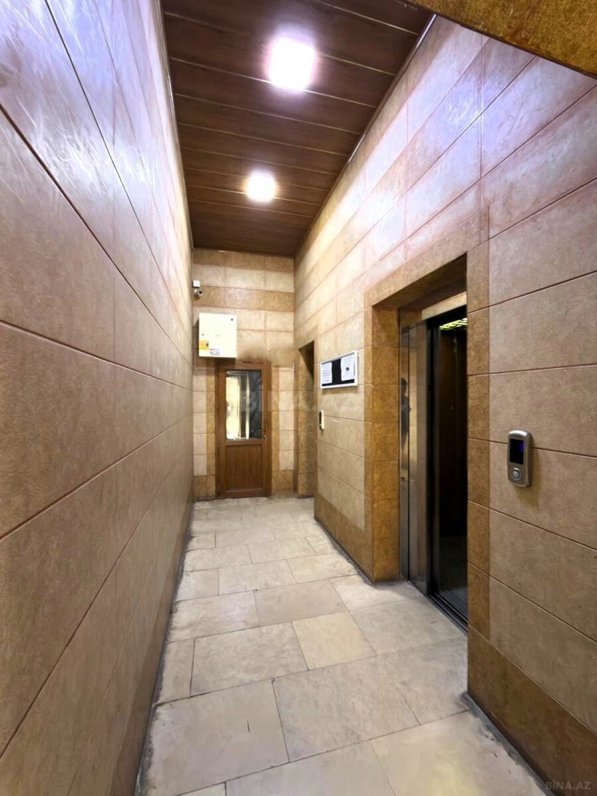 Satılır 3 otaqlı mənzil 120 m²