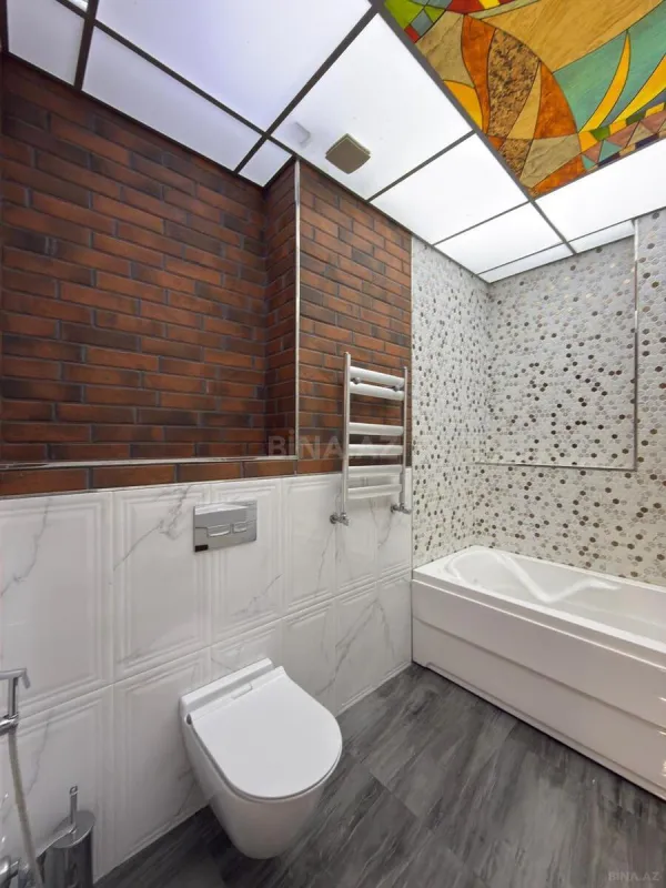 Satılır 3 otaqlı mənzil 120 m²