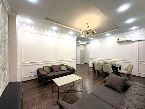 Satılır 3 otaqlı mənzil 120 m²