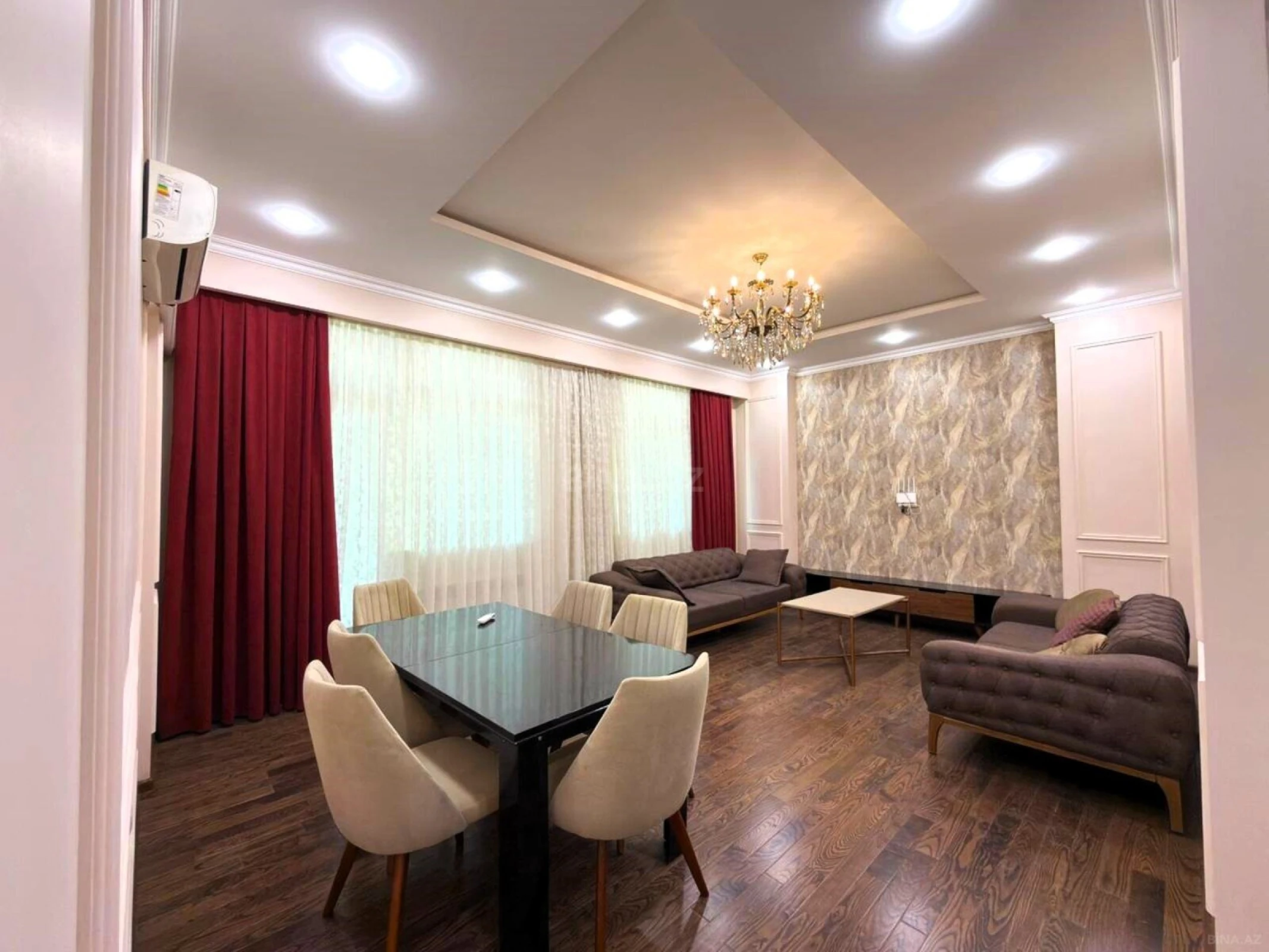 Satılır 3 otaqlı mənzil 120 m²
