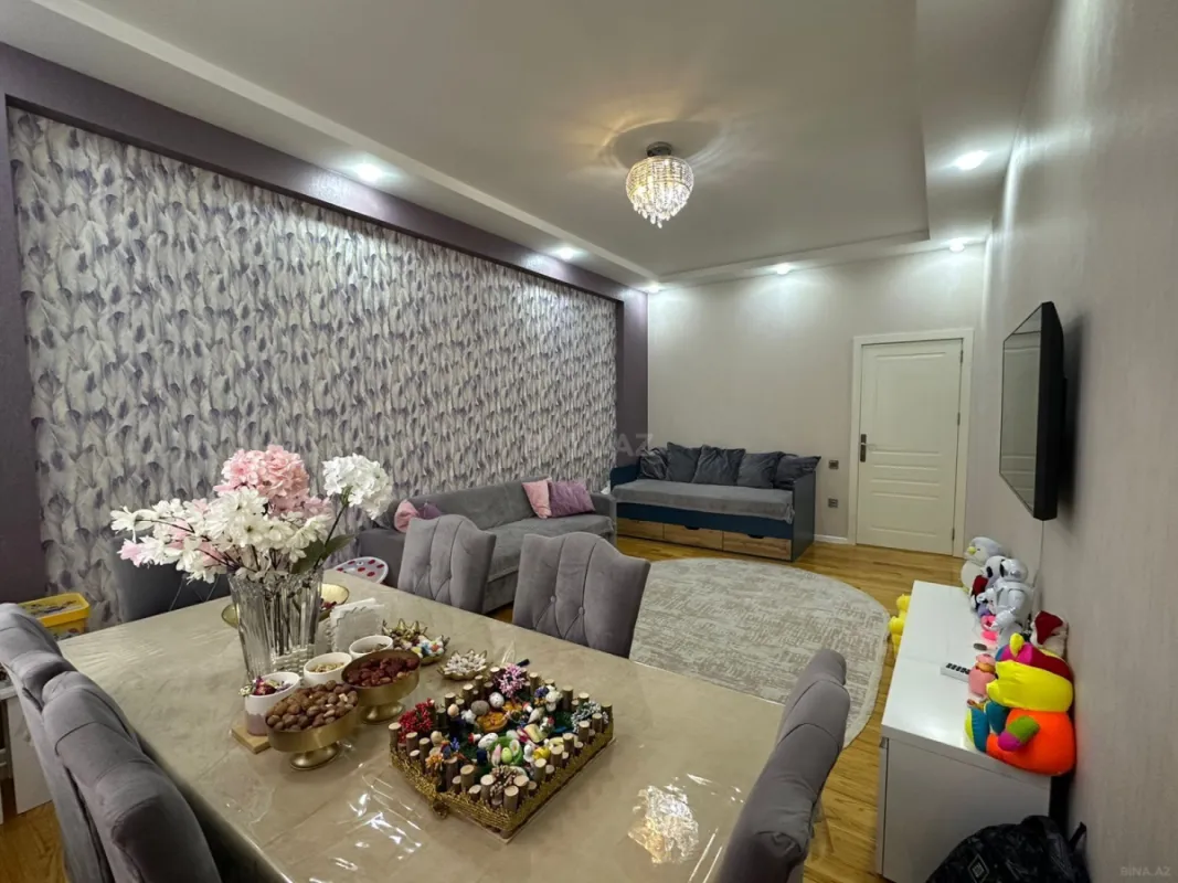 Satılır 2 otaqlı mənzil 62 m²