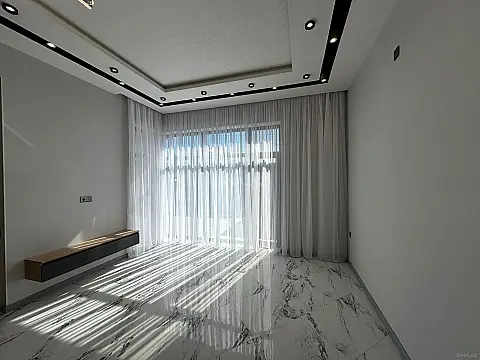 Satılır 4 otaqlı həyət evi 140 m²