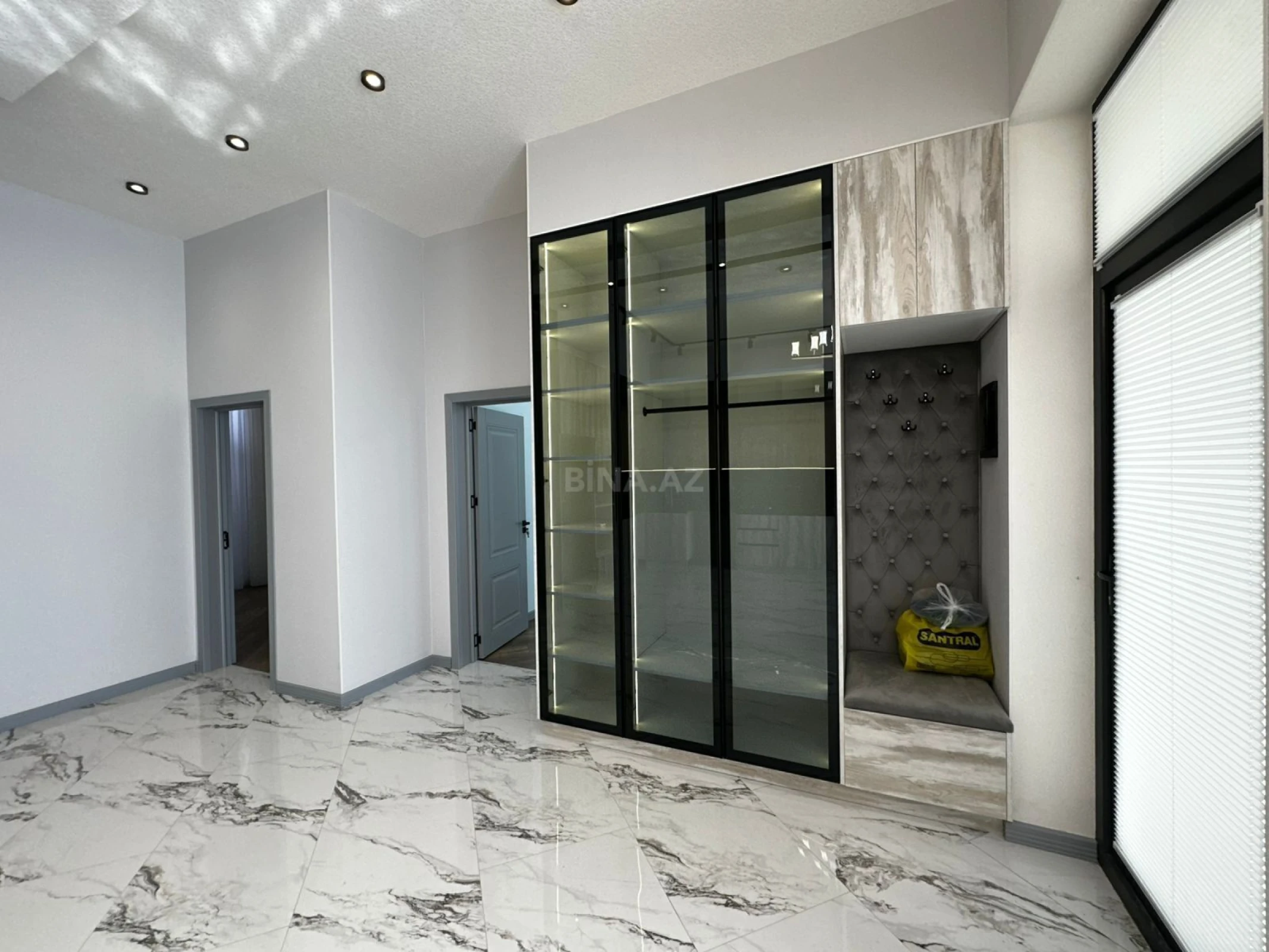 Satılır 4 otaqlı həyət evi 140 m²
