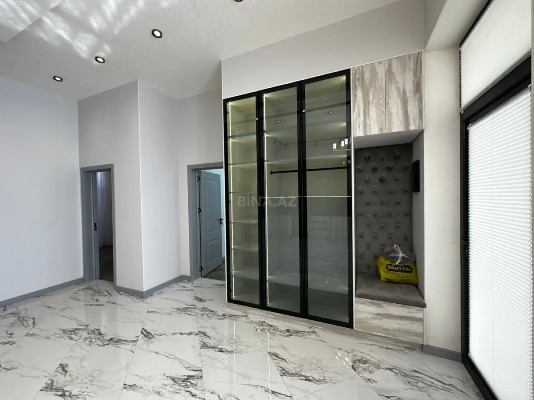 Satılır 4 otaqlı həyət evi 140 m²