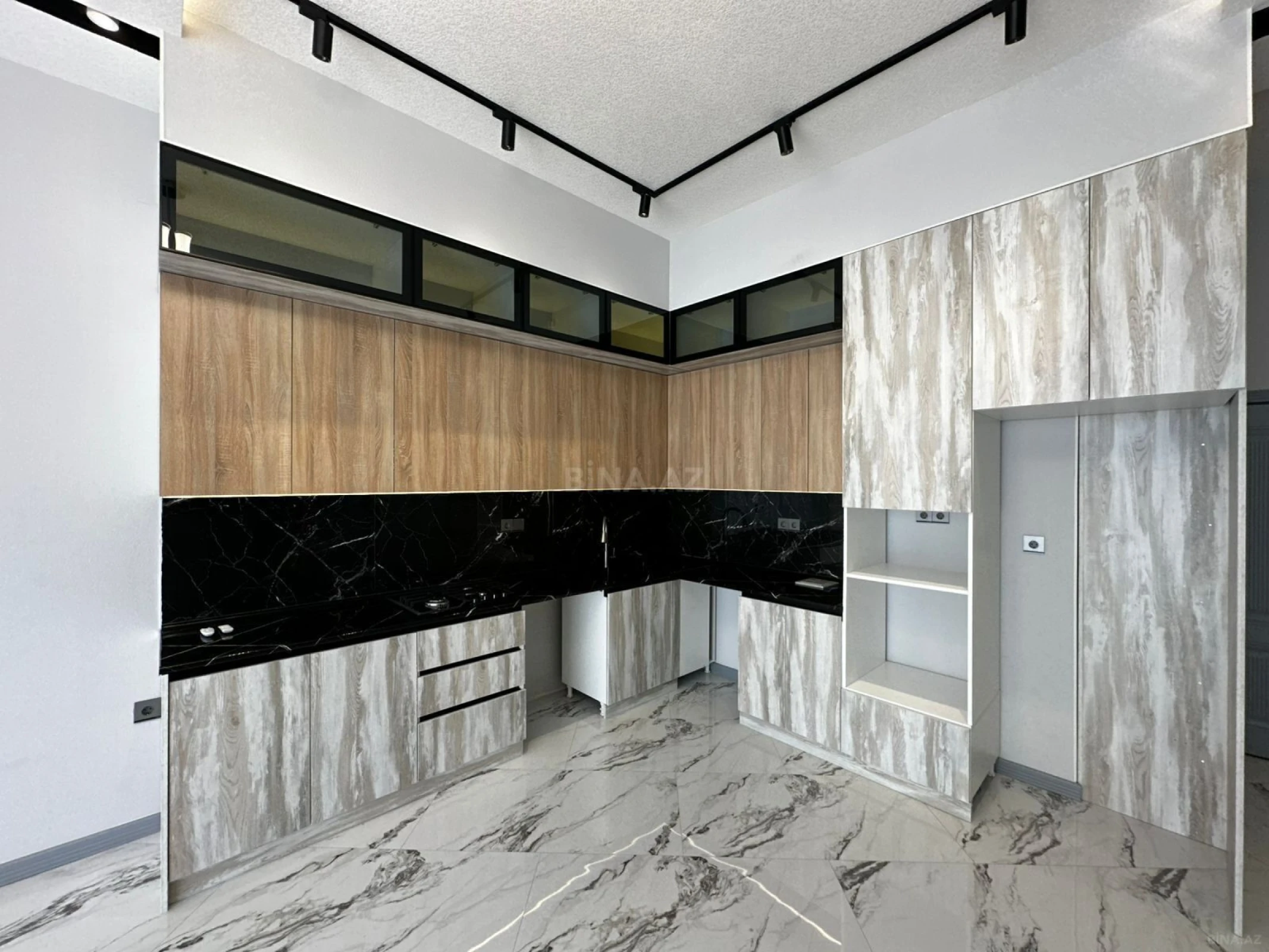 Satılır 4 otaqlı həyət evi 140 m²