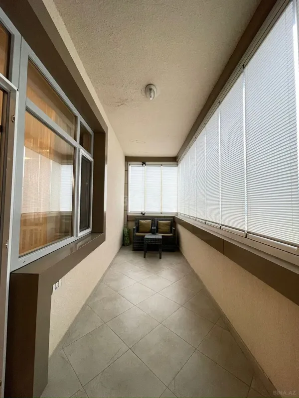 Satılır 2 otaqlı mənzil 82 m²