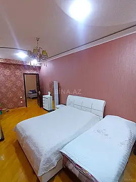 Satılır 3 otaqlı mənzil 140 m²