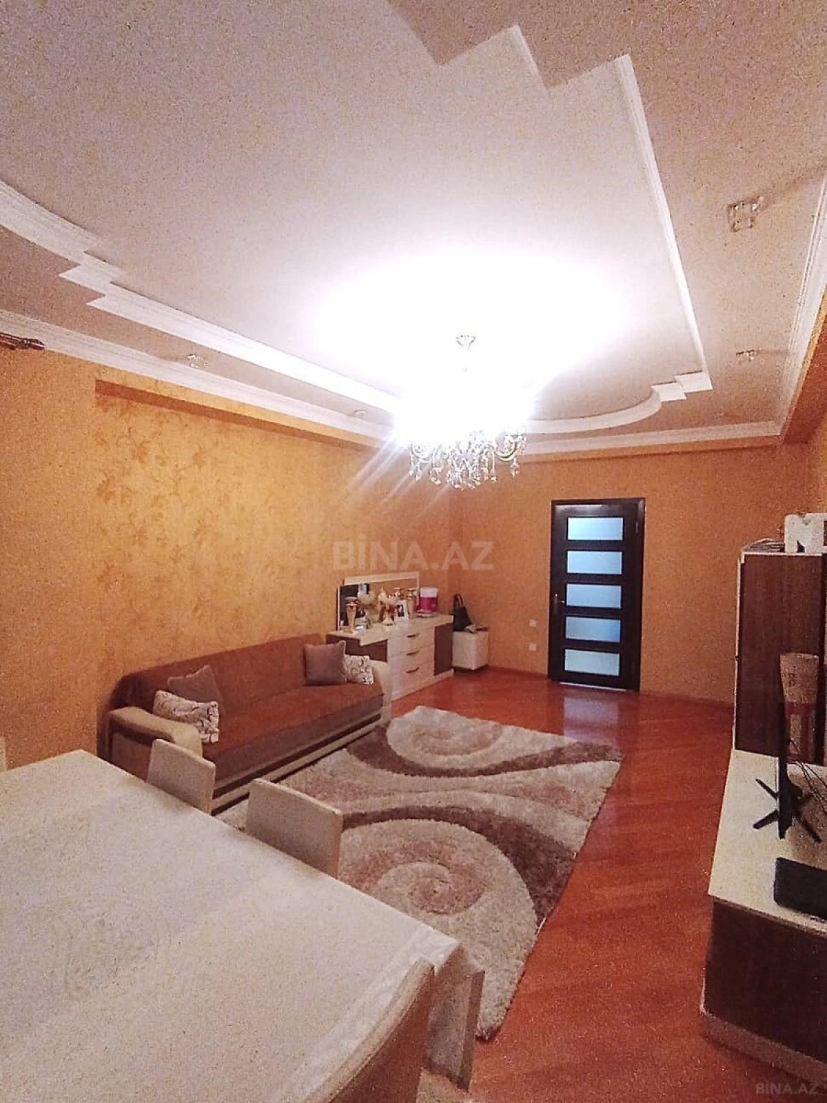 Satılır 3 otaqlı mənzil 140 m²