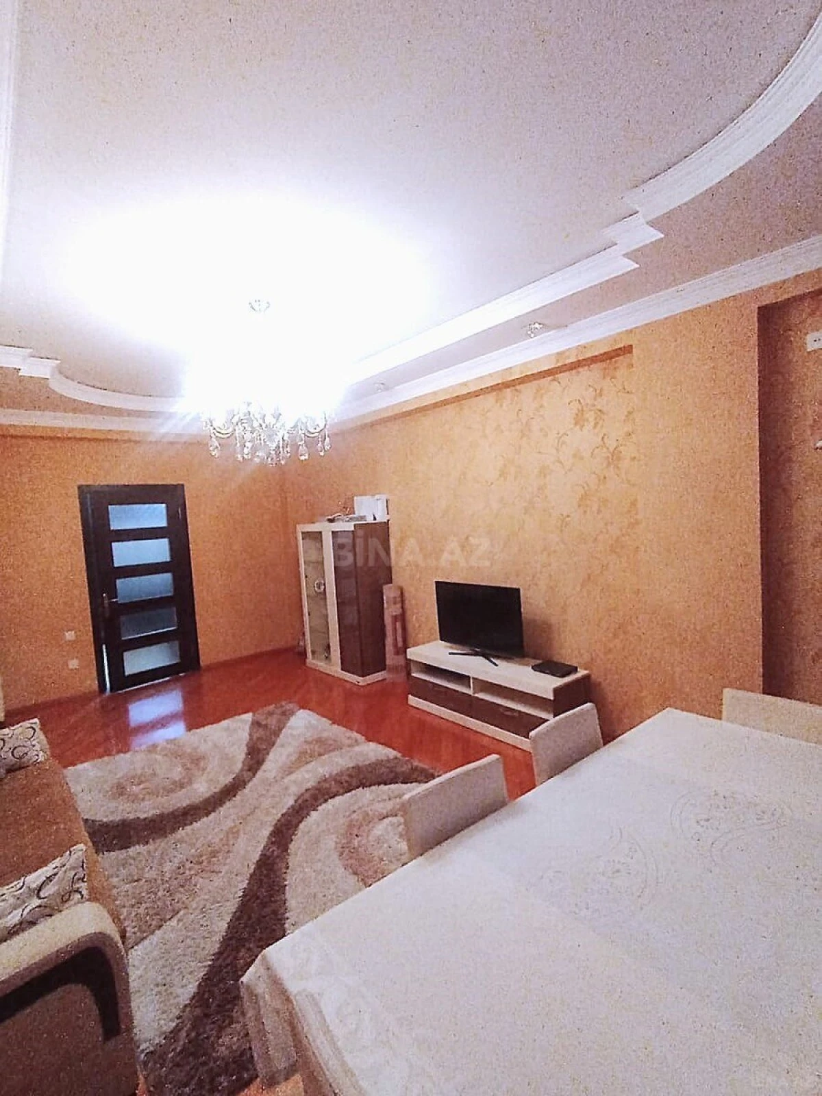 Satılır 3 otaqlı mənzil 140 m²