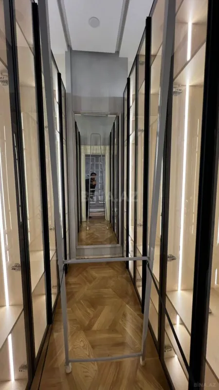 Kirayə verilir 7 otaqlı mənzil 450 m²