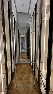 Kirayə verilir 7 otaqlı mənzil 450 m²