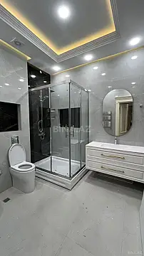 Kirayə verilir 7 otaqlı mənzil 450 m²