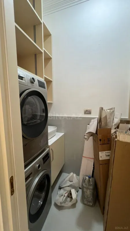 Kirayə verilir 7 otaqlı mənzil 450 m²
