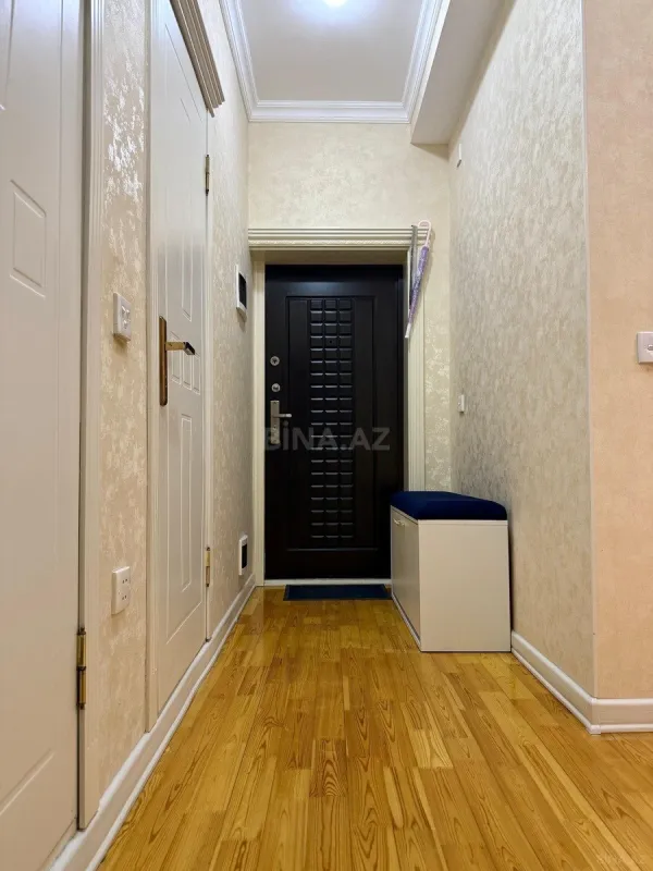 Satılır 2 otaqlı mənzil 92 m²