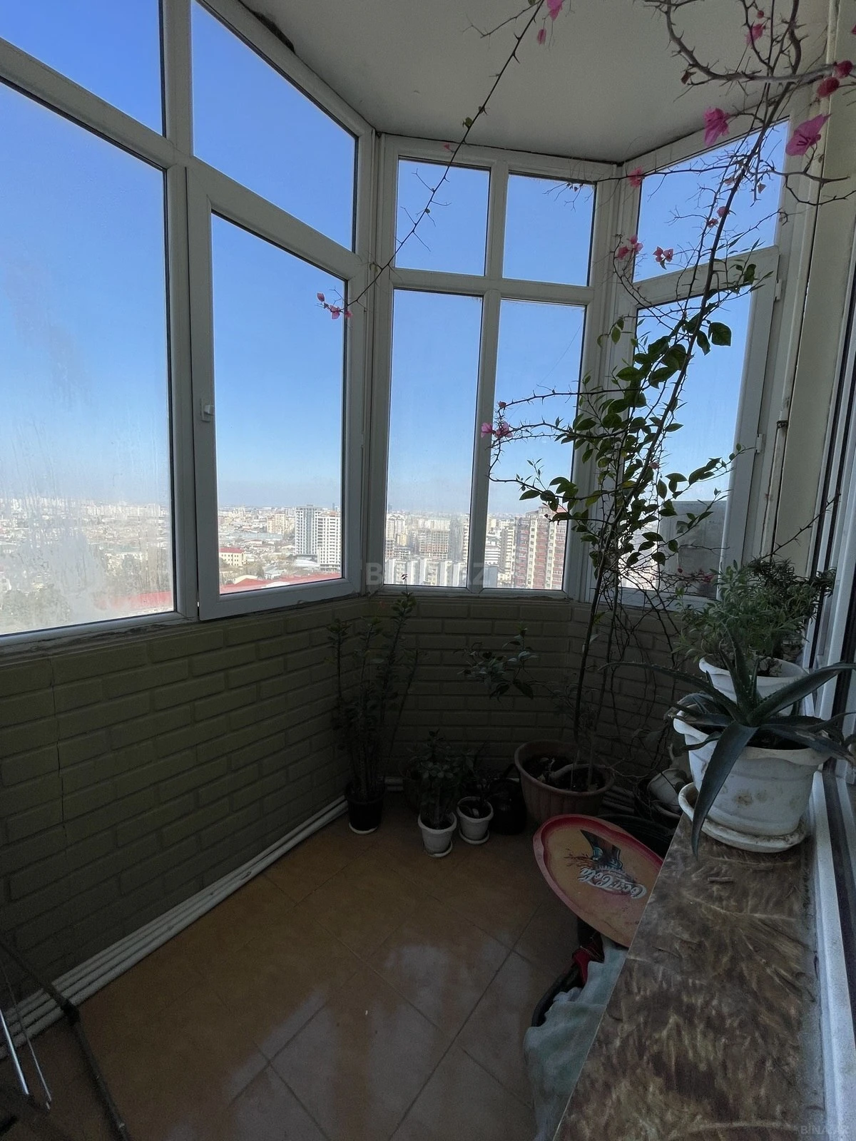 Satılır 3 otaqlı mənzil 90 m²