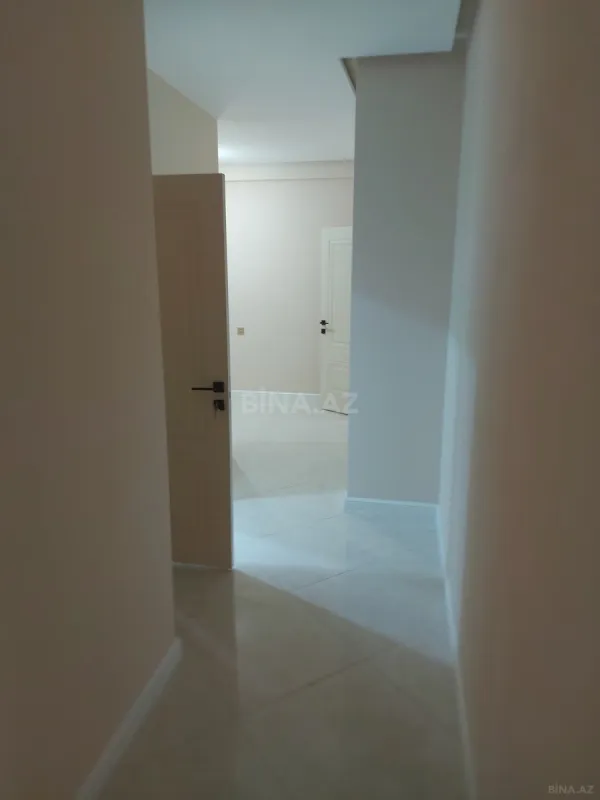 Kirayə verilir 3 otaqlı mənzil 130 m²
