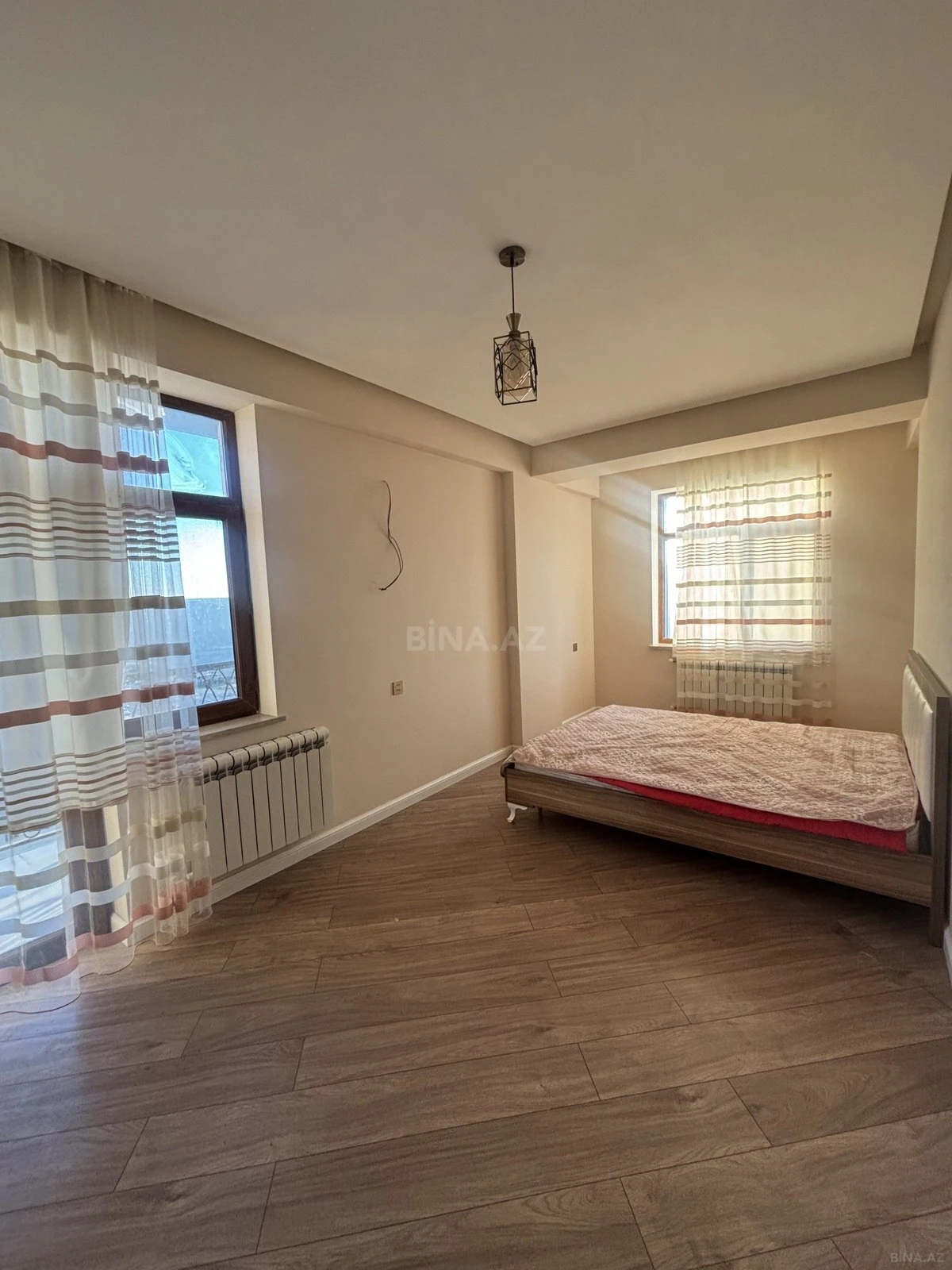 Kirayə verilir 3 otaqlı mənzil 130 m²