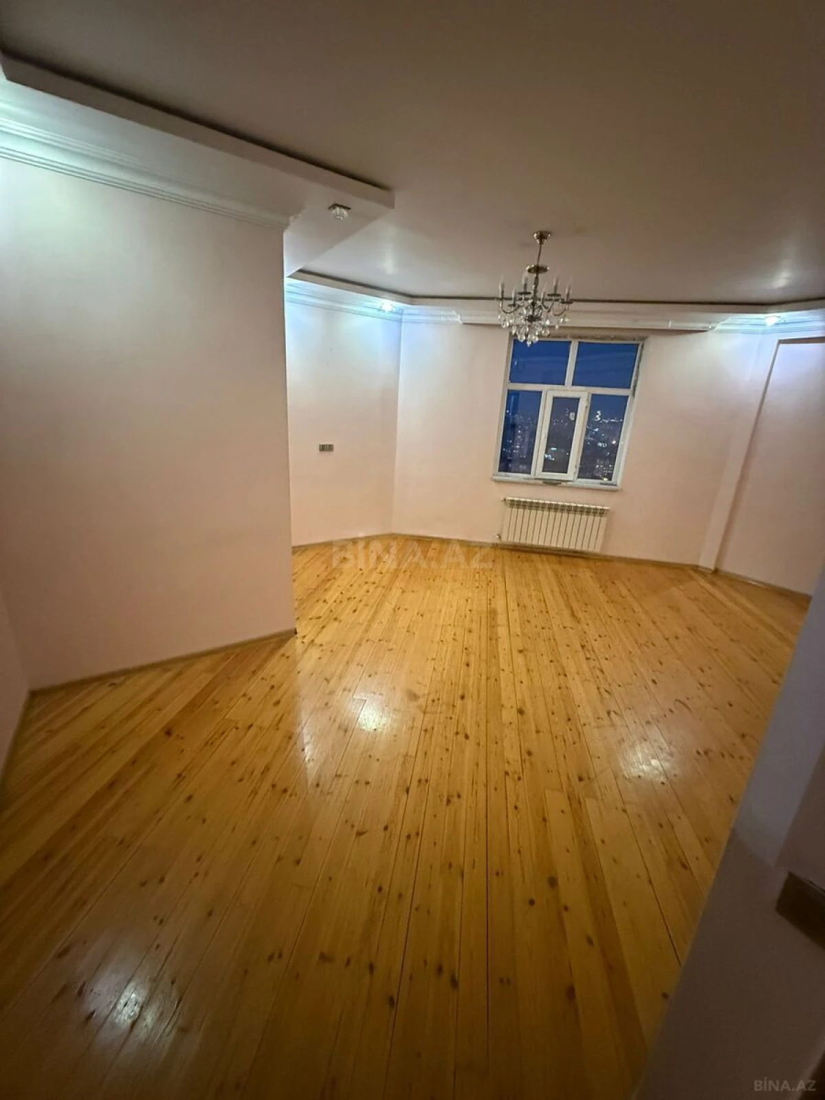 Kirayə verilir 2 otaqlı mənzil 65 m²