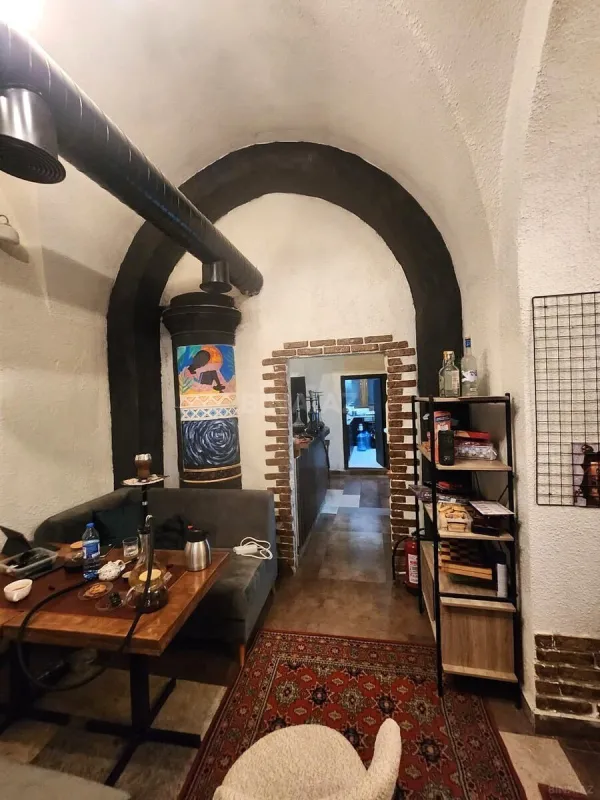 Satılır obyekt 65 m²