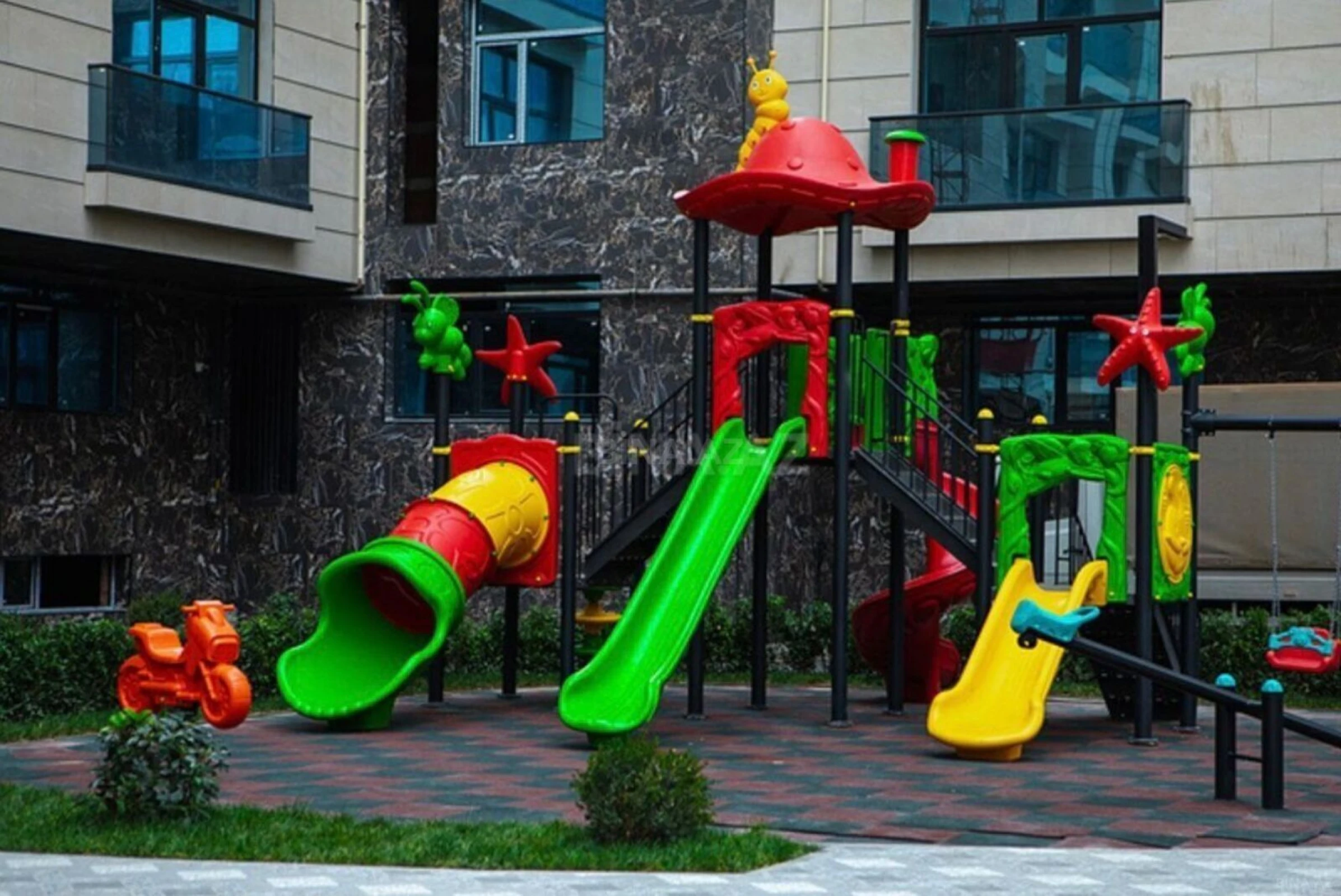 Kirayə verilir 2 otaqlı mənzil 65 m²