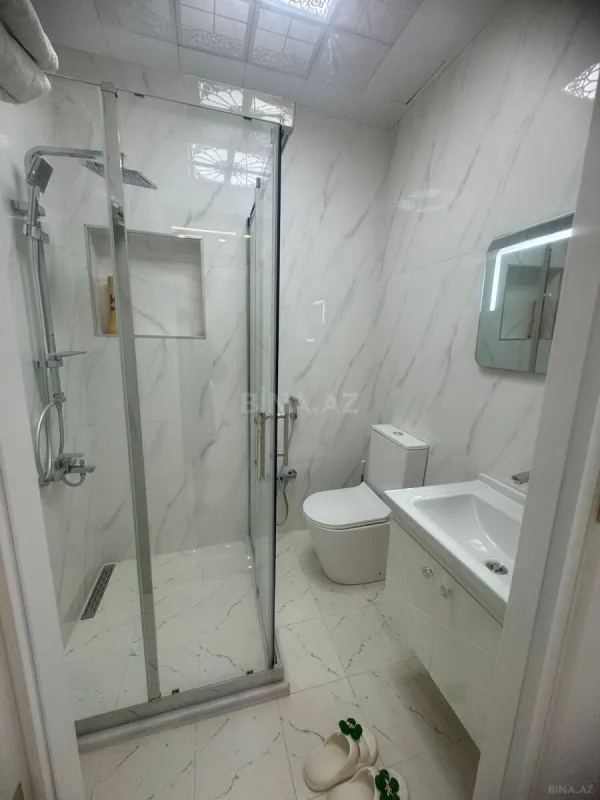 Kirayə verilir 2 otaqlı mənzil 65 m²