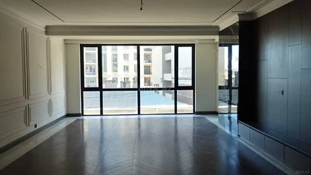 Satılır 4 otaqlı mənzil 221.4 m²