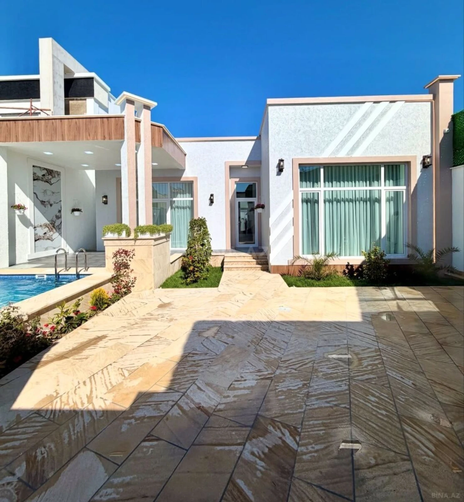 Satılır 4 otaqlı həyət evi 140 m²