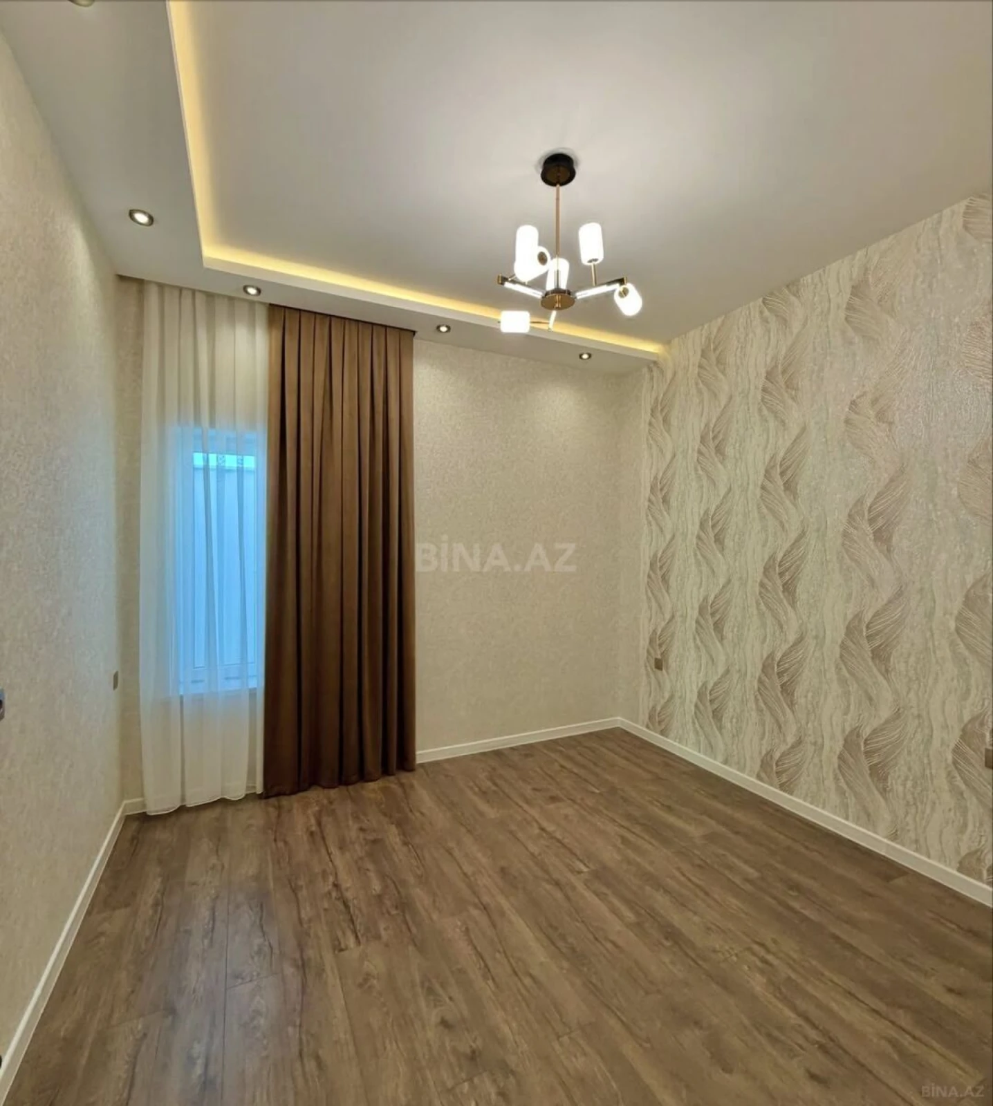 Satılır 4 otaqlı həyət evi 140 m²