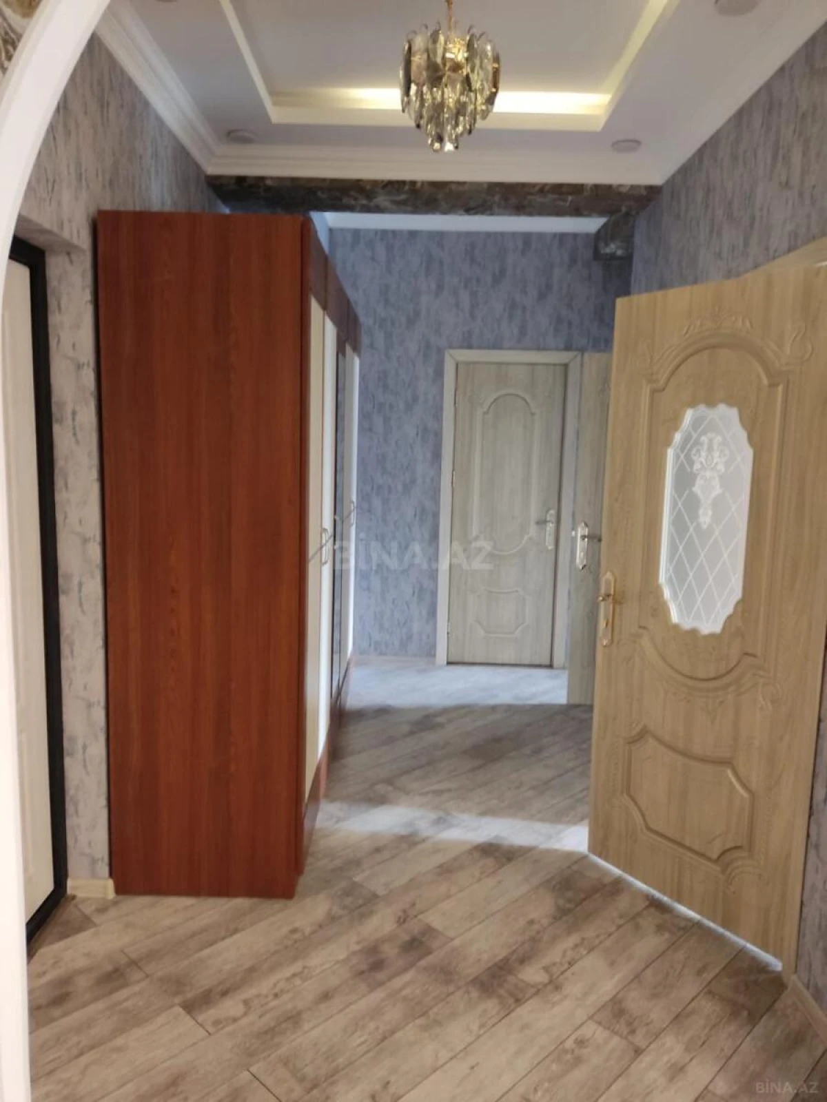 Kirayə verilir 2 otaqlı mənzil 85 m²