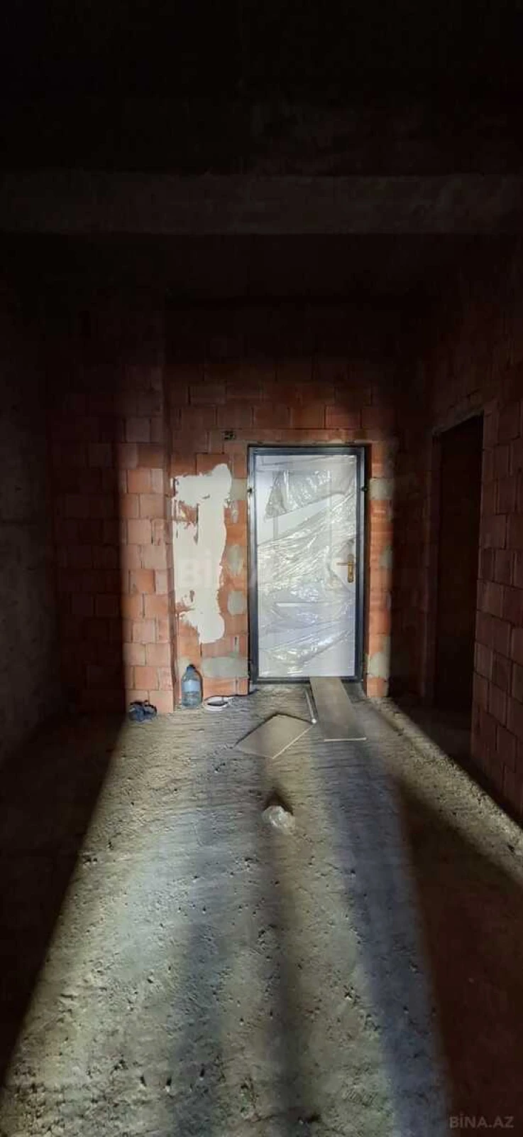 Satılır 2 otaqlı mənzil 59 m²