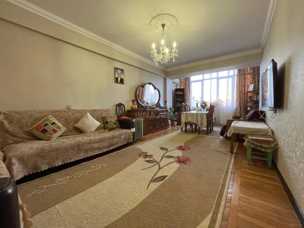 Satılır 3 otaqlı mənzil 95 m²