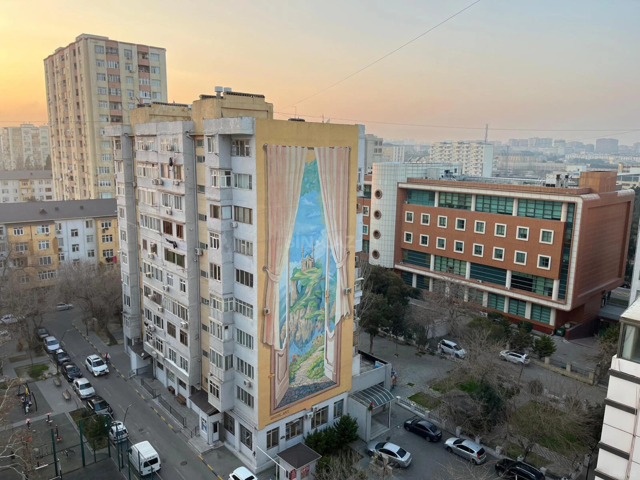 Satılır 3 otaqlı mənzil 95 m²