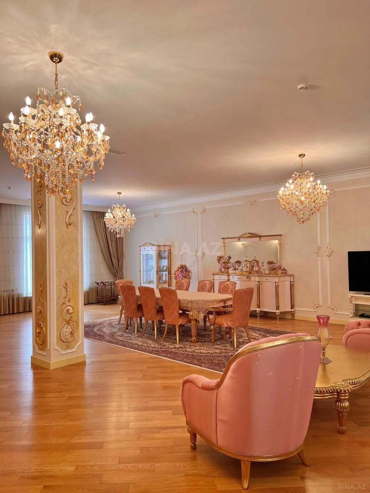 Satılır 6 otaqlı həyət evi 600 m²