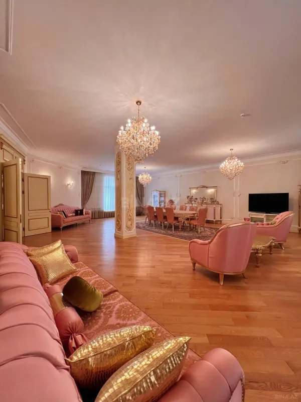 Satılır 6 otaqlı həyət evi 600 m²