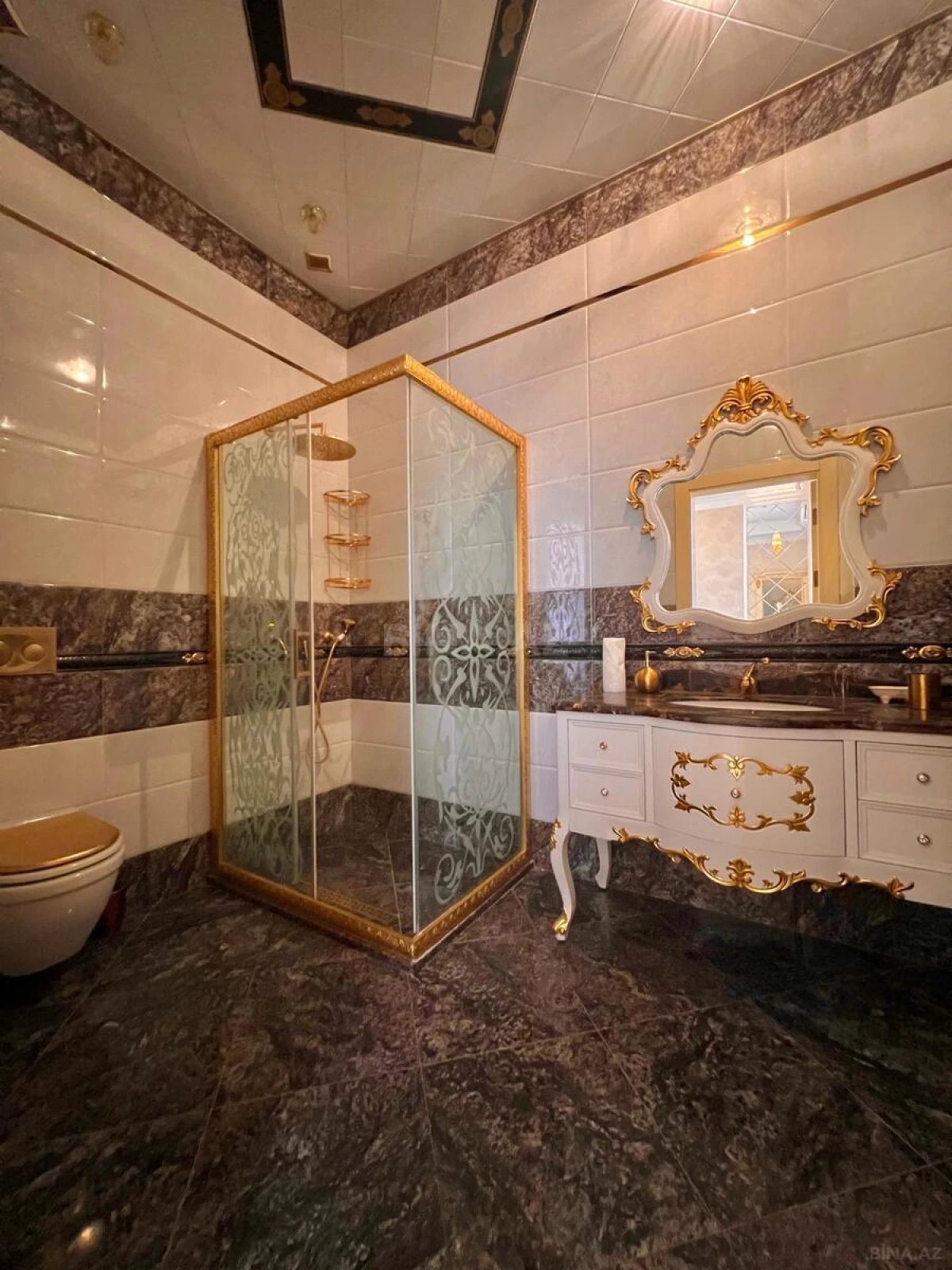 Satılır 6 otaqlı həyət evi 600 m²