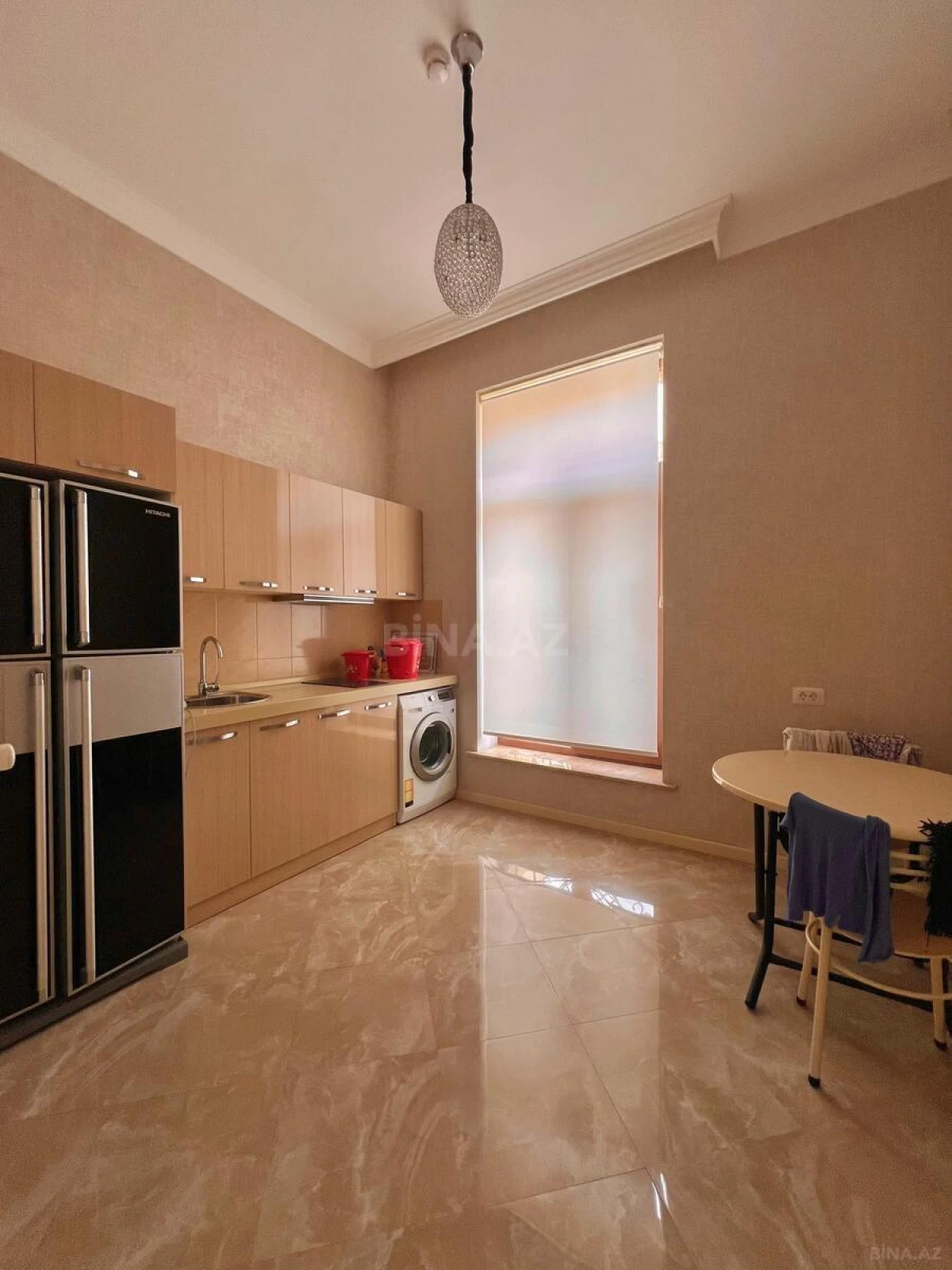 Satılır 6 otaqlı həyət evi 600 m²