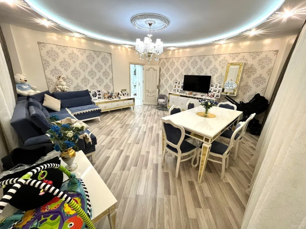 Satılır 2 otaqlı mənzil 110 m²