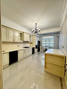 Satılır 3 otaqlı mənzil 120 m²