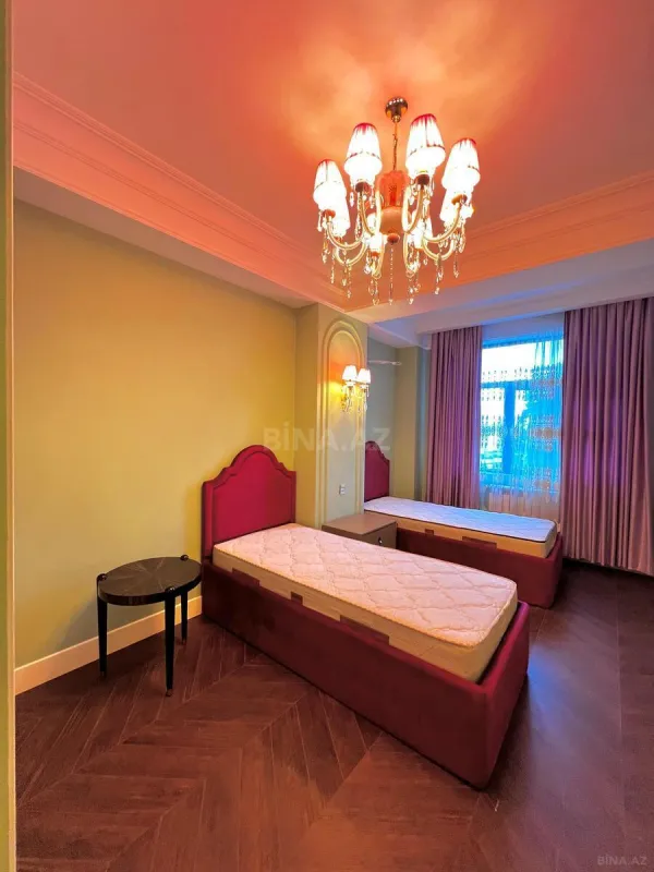 Satılır 3 otaqlı mənzil 120 m²