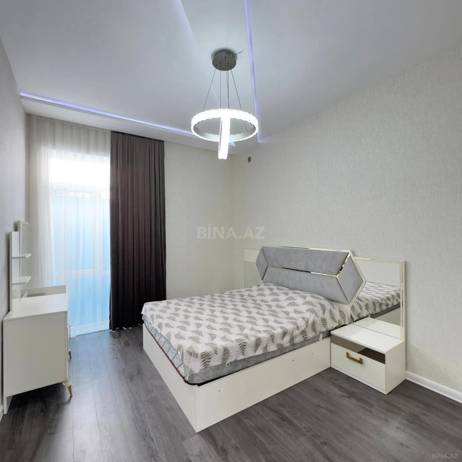 Satılır 3 otaqlı həyət evi 140 m²