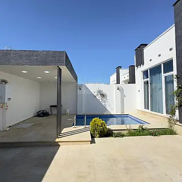 Satılır 3 otaqlı həyət evi 140 m²