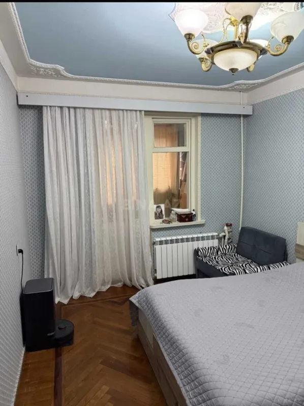 Satılır 4 otaqlı mənzil 105 m²