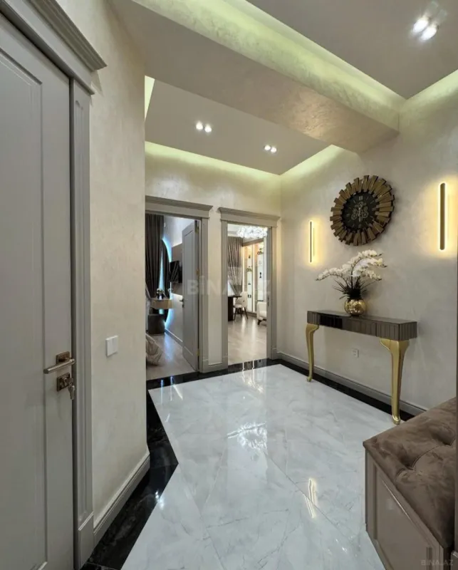 Kirayə verilir 2 otaqlı mənzil 70 m²