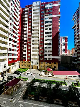Satılır 2 otaqlı mənzil 71 m²