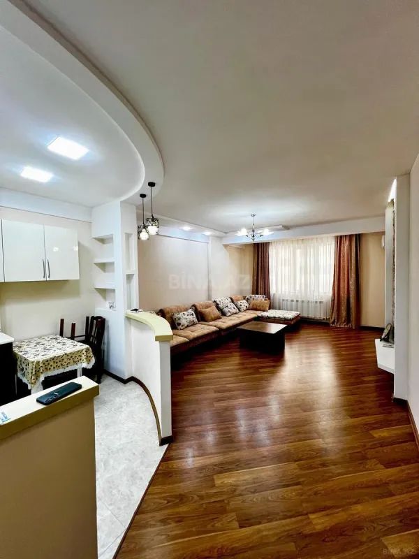 Satılır 2 otaqlı mənzil 71 m²