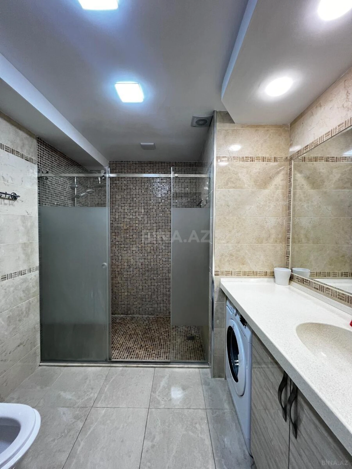 Satılır 2 otaqlı mənzil 71 m²