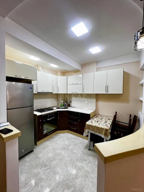 Satılır 2 otaqlı mənzil 71 m²