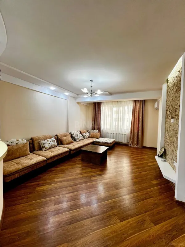 Satılır 2 otaqlı mənzil 71 m²