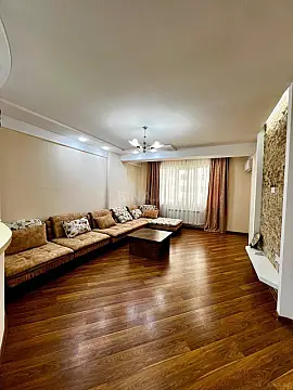 Satılır 2 otaqlı mənzil 71 m²